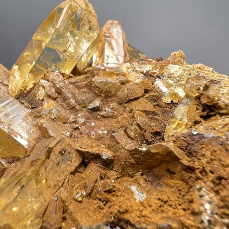 【ガネッシュヒマール産】リモナイトイン天然ヒマラヤ水晶クラスター/ Ganesh Himal Limonite in Himalayan Quartz Cluster