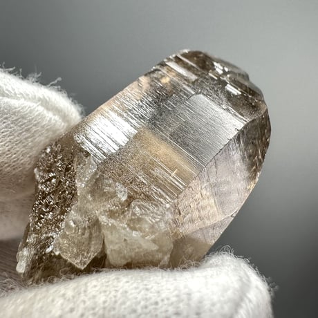 ガウリシャンカール産天然ヒマラヤスモーキークォーツポイント/GauriShankar Himalayan Smoky Quartz