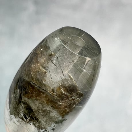 【ガネッシュヒマール産】アクチノライト&クローライトイン天然ヒマラヤ水晶 樽型ビーズ/Ganesh Himal Actinolite&Chlorite in barrel beads