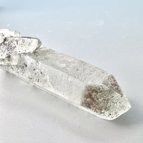 【マナスル産】クローライトイン天然ヒマラヤ水晶ポイント/Manaslu Chlorite in Himalayan Quartz Point