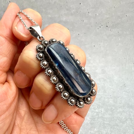 ネパール産天然ヒマラヤカイヤナイトS/V925ペンダントトップ/NEPAL Himalayan Kyanite S/V925 Pendant Top