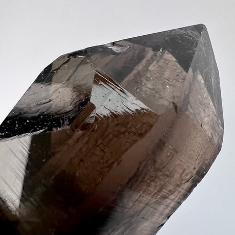 ガウリシャンカール産天然ヒマラヤスモーキークォーツポイント/GauriShankar Himalayan Smoky Quartz