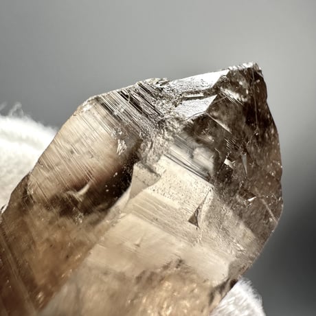 ガウリシャンカール産天然ヒマラヤスモーキークォーツポイント/GauriShankar Himalayan Smoky Quartz