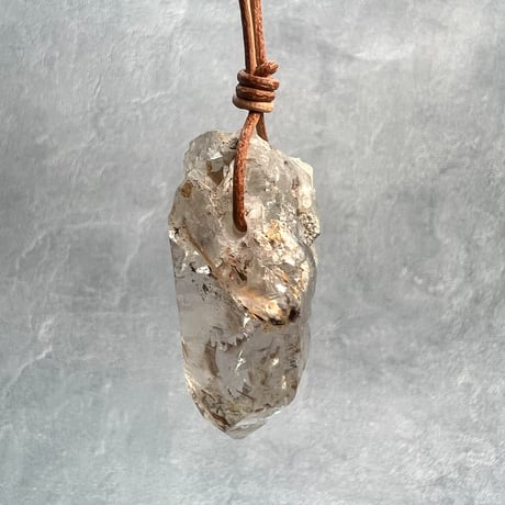【ガネッシュヒマール産】天然ヒマラヤ水晶ペンダント④/GaneshHimal Natural Himalayan Quartz Pendant