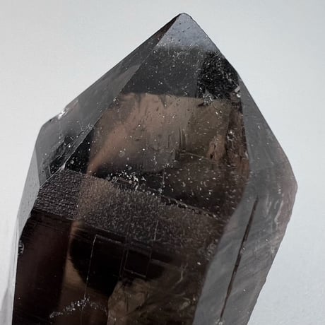 ガウリシャンカール産天然ヒマラヤスモーキークォーツポイント/GauriShankar Himalayan Smoky Quartz