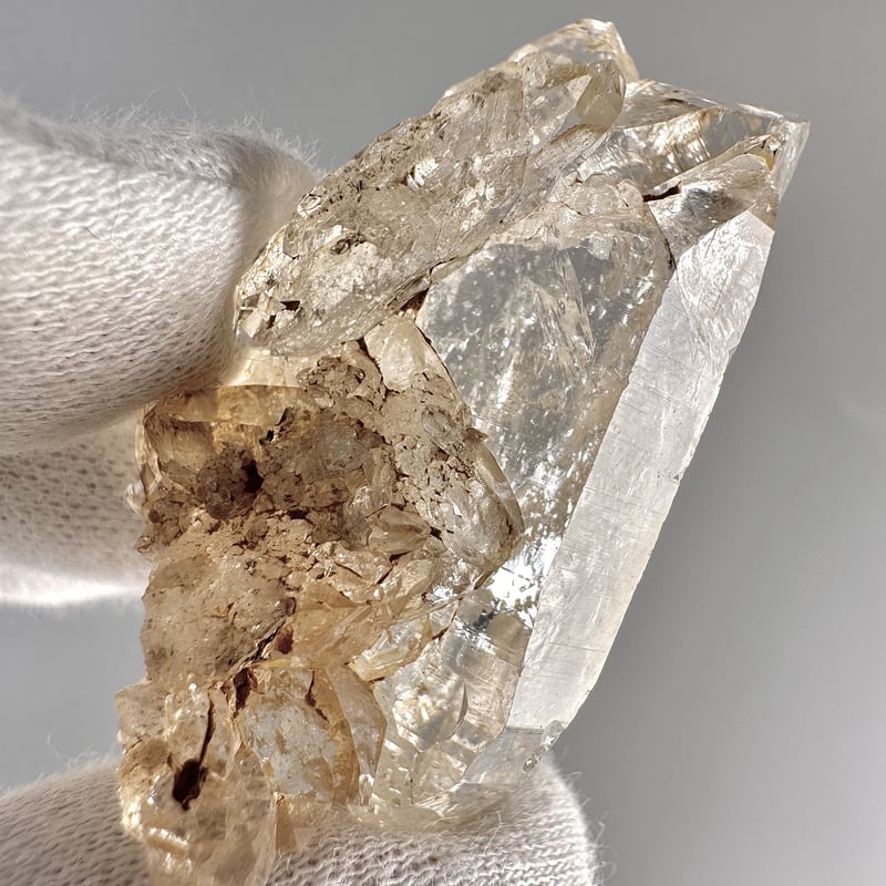 ガネッシュヒマール産リモナイトインヒマラヤ水晶 ミニポイント 