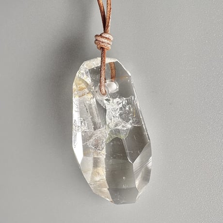 【ガネッシュヒマール産】リモナイトイン天然ヒマラヤ水晶ペンダント/GaneshHimal Limonite in Natural Pendant