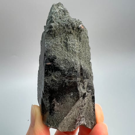 大特価【ガネッシュヒマール産】クローライトイン天然ヒマラヤ水晶/Ganesh Himal Chlorite in Himalayan Quartz