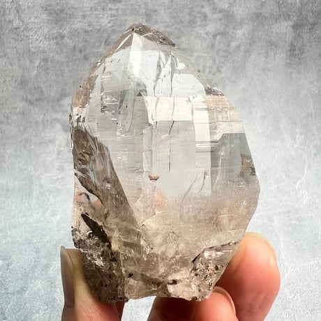 ルチルクォーツ　ガネーシュヒマール産　超希少天然水晶⭐️14〜14.7ミリ ガネーシュヒマール産ヒマラヤ水晶ゴールデンルチルクラスター