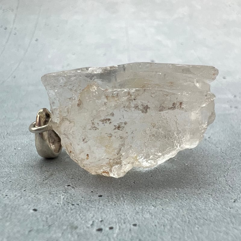 カイラス産】天然ヒマラヤ水晶バチカン付きペンダントトップ⑤