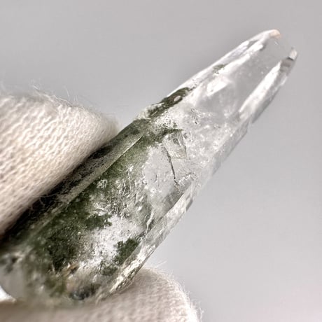 【ガネッシュヒマール産】クローライトイン天然ヒマラヤ水晶ミニポイント"D"/Ganesh Himal Chlorite in Himalayan Quartz Point