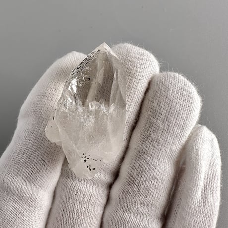 【ガネッシュヒマール産】クローライトイン天然ヒマラヤ水晶ミニポイント"BB" Ganesh Himal Chlorite in Himalayan Quartz Mini Point