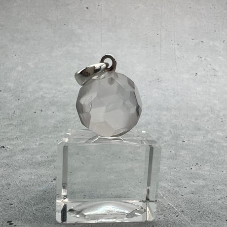 【ガネッシュヒマール産】天然ヒマラヤ水晶"手磨き加工"多面カットペンダントトップ/Ganesh Himal Himalayan Quartz Multicut Pendant Top