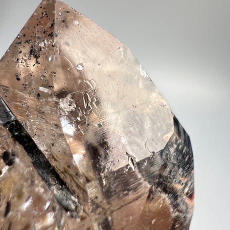 【ガネッシュヒマール産】バイオタイトイン天然ヒマラヤ水晶/Ganesh Himal Himalayan Quartz