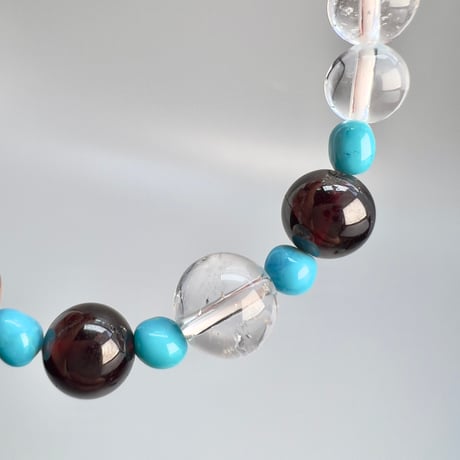 【アリゾナターコイズ×ネパールガーネット×天然ヒマラヤ水晶】デザインブレスレット/Arizona Turquoise×Nepal Garnet×Himalayan Quartz Bracelet