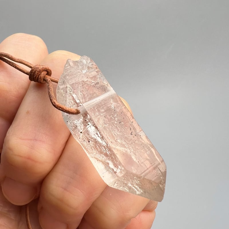 ヒマラヤ水晶 ガネッシュヒマール ＊ マクラメネックレス ペンダント 11 ヒマラヤ水晶ネックレス ガネーシュヒマール産 | 石垣島の夜光貝