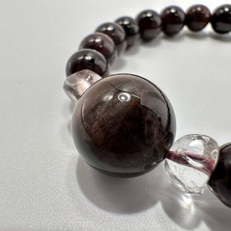 【デザインブレスレット】ネパールガーネット×ガネッシュヒマール産アクチノライトイン天然ヒマラヤ水晶/Nepal Garnet×GaneshHimal Actinolite in Beads
