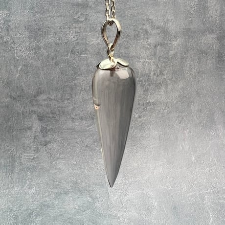 【ガネッシュヒマール産】天然ヒマラヤ水晶"手磨き加工"ペンデュラムペンダントトップ/Ganesh Himal Himalayan Quartz Pendulum Pendant Top