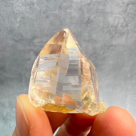 ハイクオリティ【ガネッシュヒマール産】天然ヒマラヤ水晶/Ganesh Himal Himalayan Quartz