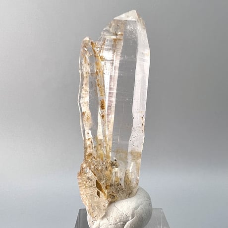 ガネーシュヒマール産リモナイトインヒマラヤ水晶/Ganesh Himal Limonite in Himalayan Quartz