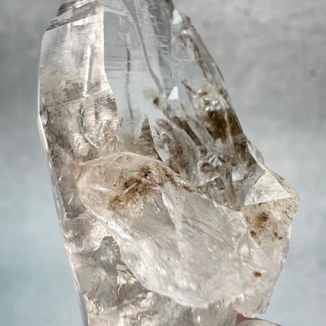 【ガネッシュヒマール産】バイオタイトイン天然ヒマラヤ水晶/Ganesh Himal Biotite in  Himalayan Quartz