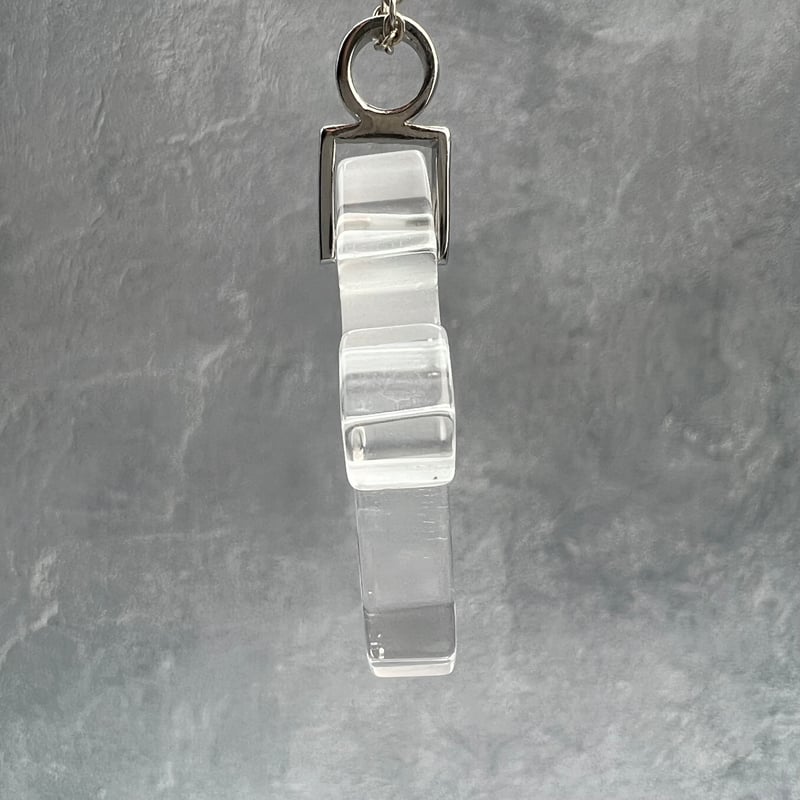 ガネッシュヒマール産】天然ヒマラヤ水晶クロスペンダントトップ②