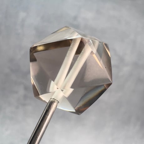 【ガウリシャンカール産】天然ヒマラヤスモーキークォーツ"手磨き加工"イコサヘドロン"ビーズ/GauriShankar Smoky Quartz "Icosahedron"Beads