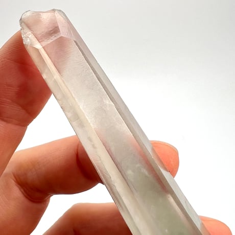 マダガスカル産クローライトインクォーツ/Madagascar Chlorite in Quartz