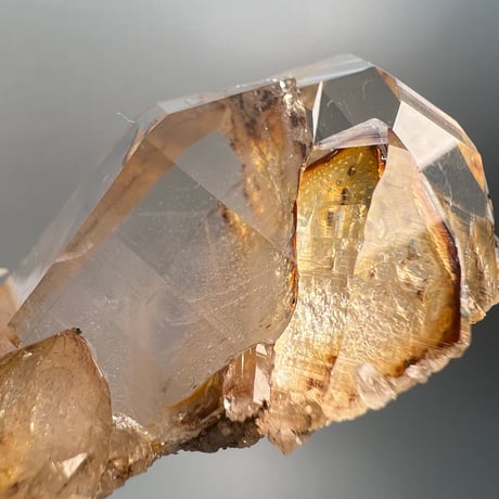 【ガネッシュヒマール産】リモナイトインヒマラヤ水晶 クラスター/Ganesh Himal Limonite in Himalayan Quartz Cluster