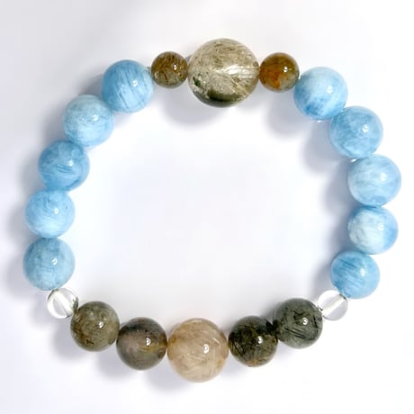 アクアマリン+ガネッシュヒマール産アクチノライト&クローライトインヒマラヤ水晶デザインブレスレット/Aquamarine+Ganesh Himal Actinolite&Chlorite in