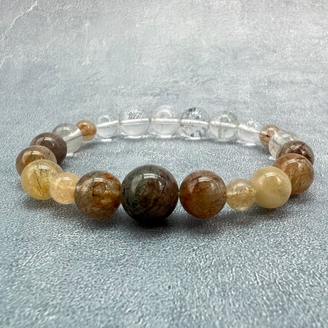 究極品質　光を纏いし神の聖石　幻のオールドガネッシュヒマール手磨き　黒金龍神水晶 究極品質 光を纏いし神の聖石 幻のオールドガネッシュヒマール手磨き