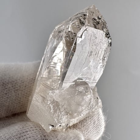 【ガネッシュヒマール産】クローライトイン天然ヒマラヤ水晶ミニポイント"BB" Ganesh Himal Chlorite in Himalayan Quartz Mini Point