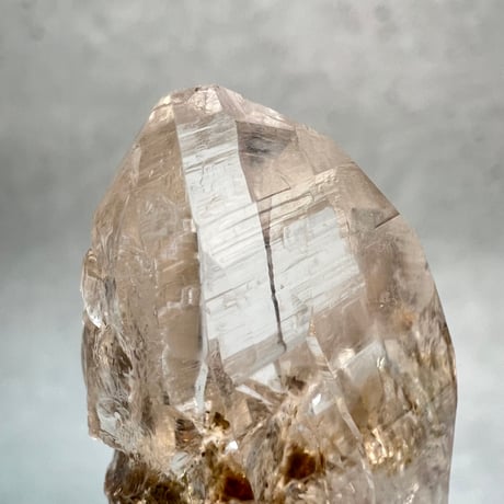 【ガネッシュヒマール産】バイオタイトイン天然ヒマラヤ水晶/Ganesh Himal Biotite in  Himalayan Quartz