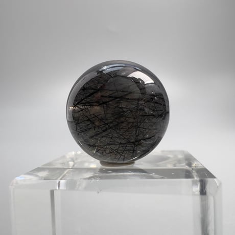 【ガネッシュヒマール産】14mm"手磨き加工"アクチノライトイン天然ヒマラヤ水晶ビーズ/Ganesh Himal Actinolite in Himalayan Quartz Round beads