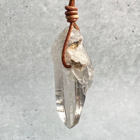【ガネッシュヒマール産】天然ヒマラヤ水晶ペンダント②/GaneshHimal Natural Himalayan Quartz Pendant