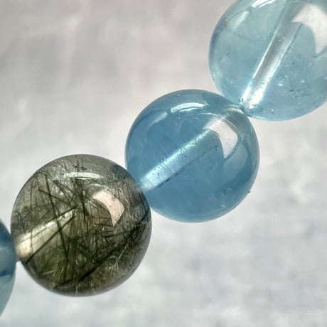 【デザインブレスレット】天然アクアマリン×ガネッシュヒマール産天然ヒマラヤ水晶/Aquamarine×Ganeshhimal Chlorite in Himalayan Quartz