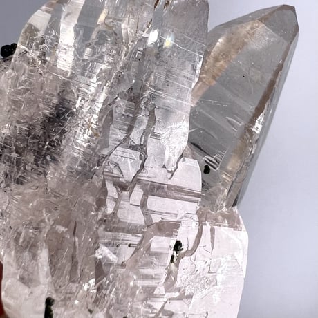 【ガネッシュヒマール産】ヘマタイトイン天然ヒマラヤ水晶/Ganesh Himal hematite in Himalayan Quartz