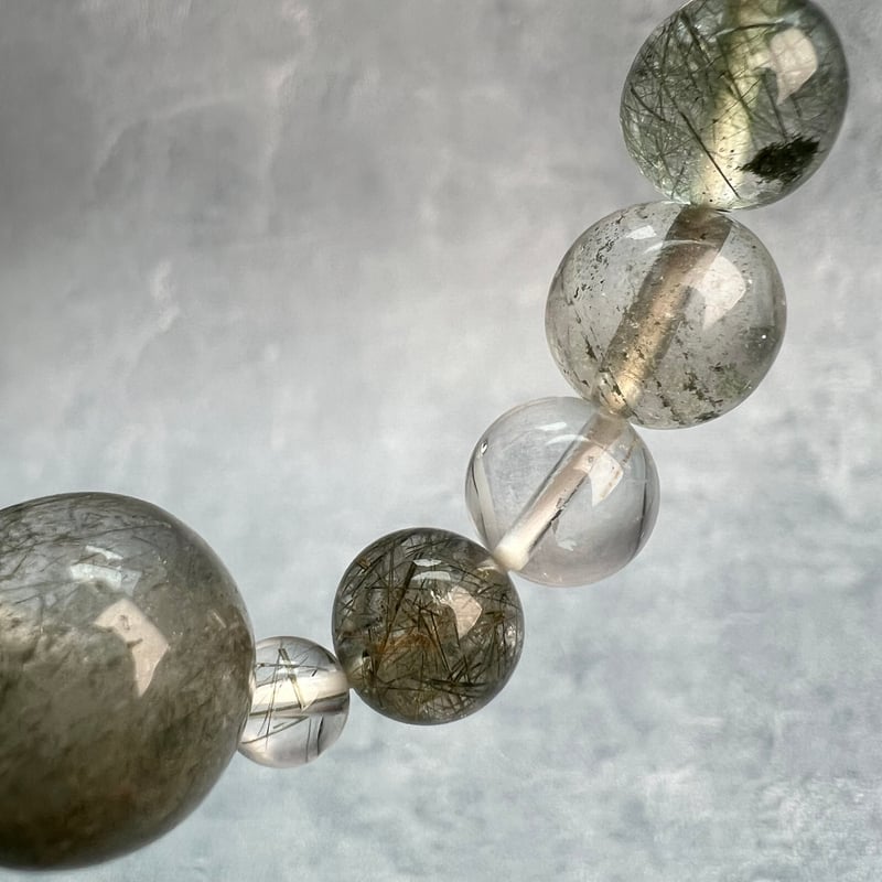 デザインブレスレット】ガネッシュヒマール産アクチノライト&クロー