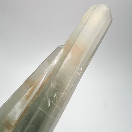 マダガスカル産クローライトインクォーツ/Madagascar Chlorite in Quartz