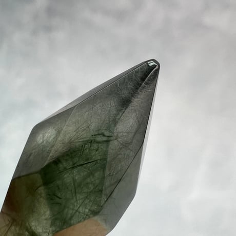 【ガネッシュヒマール産】アクチノライト&クローライト天然ヒマラヤ水晶ペンダントトップ⑦/Ganesh Himal Actinorite in Himalayan Quartz Pendant Top