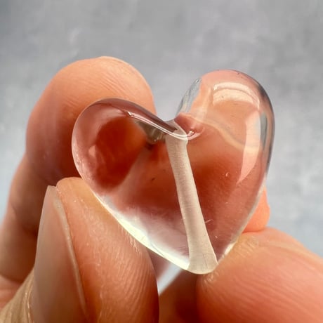 【ガウリシャンカール産】天然ヒマラヤスモーキークォーツ"手磨き加工"ハート型ビーズ①/Gaurishankar Himalayan Smoky Quartz Heart Beads