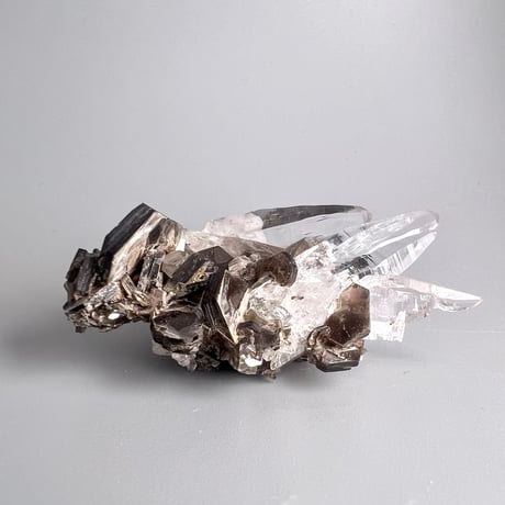 【ガネッシュヒマール産】天然ヒマラヤ水晶 (雲母付き)/Ganesh Himal Himalayan Quartz white Mica Cluster