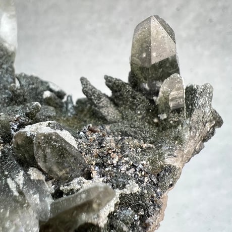【ガネッシュヒマール産】クローライトイン天然ヒマラヤ水晶クラスター/Ganesh Himal Chlorite in Himalayan Quartz Cluster