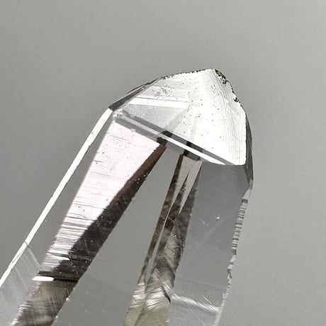 【ガネッシュヒマール産】クローライトイン天然ヒマラヤ水晶ミニポイント/Ganesh Himal Chlorite in Himalayan Quartz Mini Point
