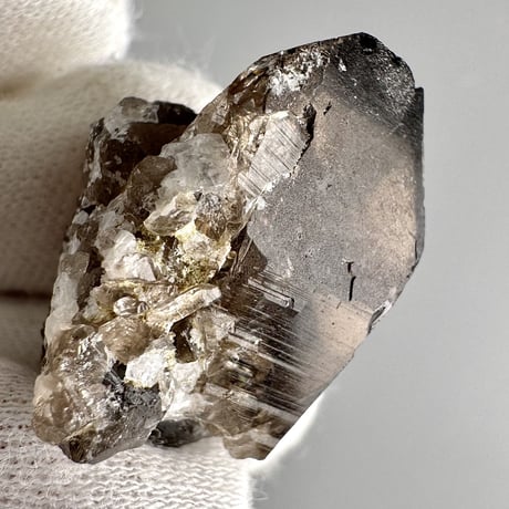 ガウリシャンカール産天然ヒマラヤスモーキークォーツ/GauriShankar Himalayan Smoky Quartz