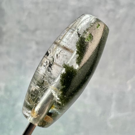 【ガネッシュヒマール産】アクチノライト&クローライトイン天然ヒマラヤ水晶 樽型ビーズ/Ganesh Himal Actinolite&Chlorite in Barrel Beads