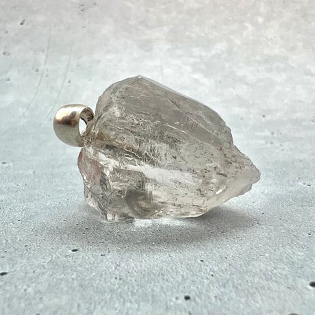 【カイラス産】天然ヒマラヤ水晶バチカン付きペンダントトップ④/Kailash Himalayan Quartz Pendant Top