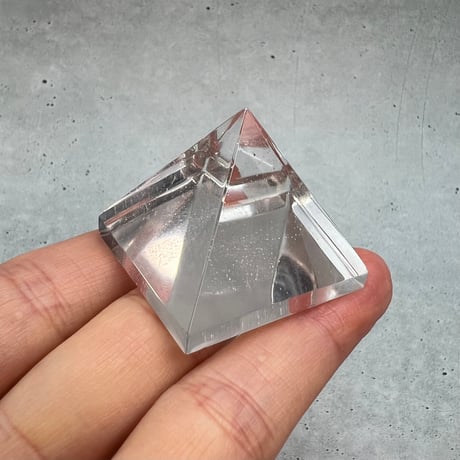 【ガネッシュヒマール産】天然ヒマラヤ水晶ピラミッド4️⃣/Ganesh Himal Himalayan Quartz Pyramid