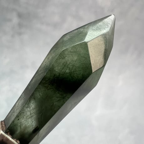 【ガネッシュヒマール産】アクチノライト&クローライト天然ヒマラヤ水晶ペンダントトップ⑦/Ganesh Himal Actinorite in Himalayan Quartz Pendant Top
