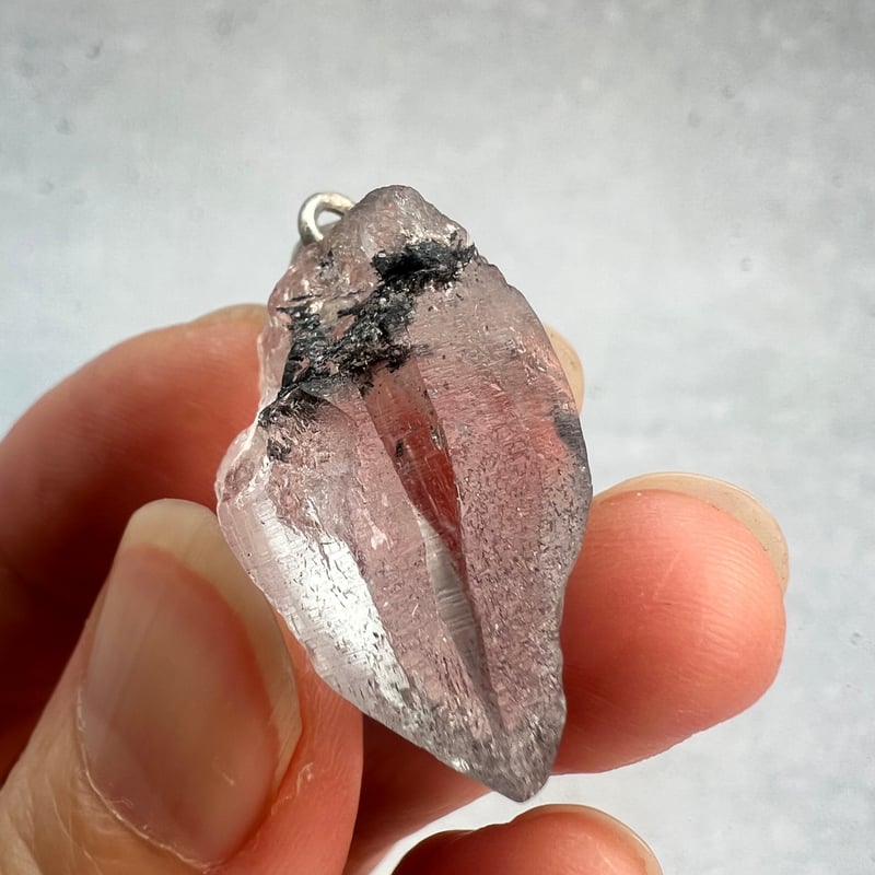 カイラス産】天然ヒマラヤ水晶バチカン付きペンダントトップ⑧/Kailash